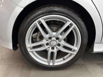 MERCEDES-BENZ A CLASS 2.1 A200d AMG Line Hatchback 5dr Diesel 7G-DCT Euro 6 (s/s) (136