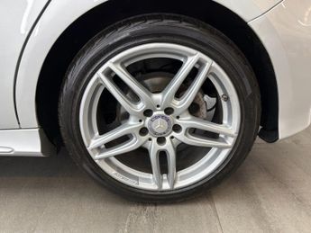 MERCEDES-BENZ A CLASS 2.1 A200d AMG Line Hatchback 5dr Diesel 7G-DCT Euro 6 (s/s) (136