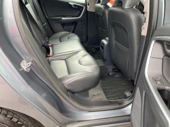 VOLVO XC60 2.0 D4 SE Lux Nav SUV 5dr Diesel Auto Euro 6 (s/s) (190 ps)