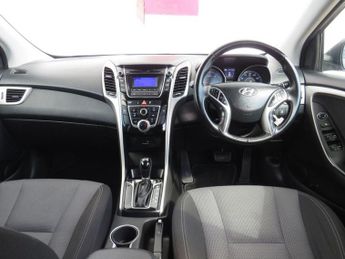 HYUNDAI I30 1.6 CRDi Blue Drive SE Hatchback 5dr Diesel DCT Euro 6 (s/s) (11
