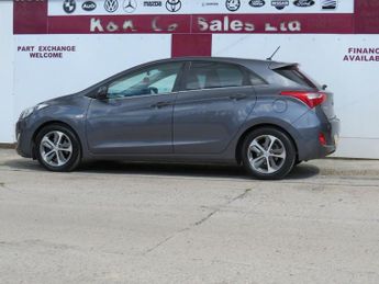 HYUNDAI I30 1.6 CRDi Blue Drive SE Hatchback 5dr Diesel DCT Euro 6 (s/s) (11