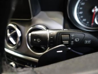 MERCEDES-BENZ GLA 1.6 GLA180 Urban Edition SUV 5dr Petrol 7G-DCT Euro 6 (s/s) (122