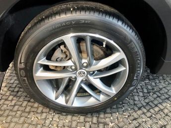 MG MG HS 1.5 T-GDI Exclusive SUV 5dr Petrol DCT Euro 6 (s/s) (162 ps)
