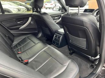 BMW 3 SERIES 2.0 330e 7.6kWh M Sport Shadow Edition Saloon 4dr Petrol Plug-in