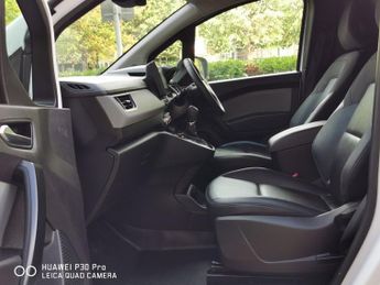 NISSAN TOWNSTAR 45kWh Acenta Panel Van 6dr Electric Auto L1 (122 ps)