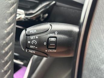 PEUGEOT E-208 50kWh Allure Premium Hatchback 5dr Electric Auto (7kW Charger) (