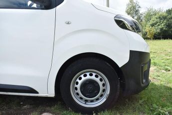 TOYOTA PROACE 1.6D Medium Panel Van 6dr Diesel Manual MWB Euro 6 (95 ps)