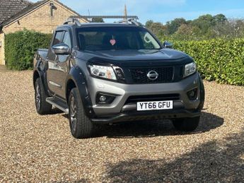 NISSAN NAVARA 2.3 dCi Tekna Pickup Double Cab 4dr Diesel Auto 4WD Euro 6 (190 