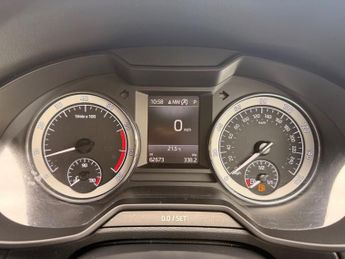 SKODA OCTAVIA 1.5 TSI GPF ACT SE L Hatchback 5dr Petrol DSG Euro 6 (s/s) (150 