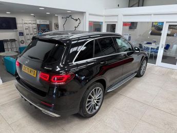 MERCEDES-BENZ GLC 2.0 GLC220d AMG Line (Premium) SUV 5dr Diesel G-Tronic+ 4MATIC E