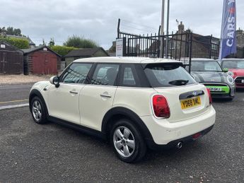 MINI HATCH 1.5 Cooper Classic Hatchback 5dr Petrol Steptronic Euro 6 (s/s) 