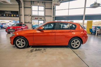 BMW 1 SERIES 1.5 116d SE Hatchback 5dr Diesel Auto Euro 6 (s/s) (116 ps)