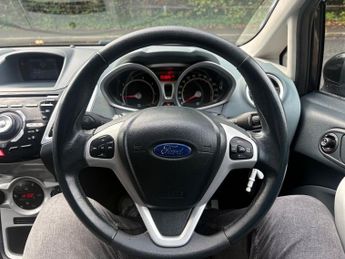 FORD FIESTA 1.6 Titanium Hatchback 5dr Petrol Manual (134 g/km, 118 bhp)