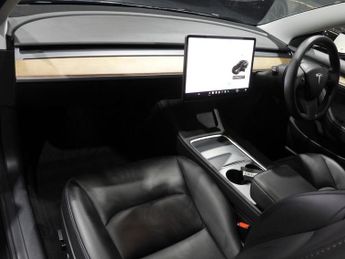 TESLA Model 3 (Dual Motor) Long Range Saloon 4dr Electric Auto 4WDE (346 ps)