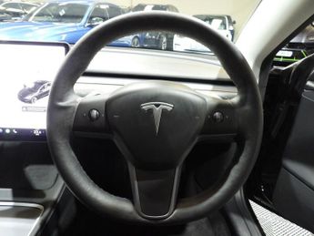 TESLA Model 3 (Dual Motor) Long Range Saloon 4dr Electric Auto 4WDE (346 ps)