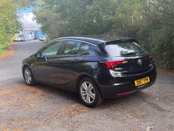 VAUXHALL ASTRA 1.6 CDTi ecoFLEX Design Hatchback 5dr Diesel Manual Euro 6 (s/s)