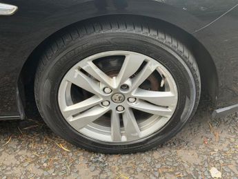 VAUXHALL ASTRA 1.6 CDTi ecoFLEX Design Hatchback 5dr Diesel Manual Euro 6 (s/s)