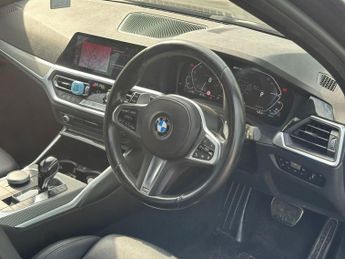 BMW 3 SERIES 2.0 330e 12kWh M Sport Touring 5dr Petrol Plug-in Hybrid Auto Eu