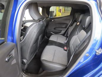 RENAULT CLIO 1.6 E-TECH Techno Hatchback 5dr Petrol Hybrid Auto Euro 6 (s/s) 