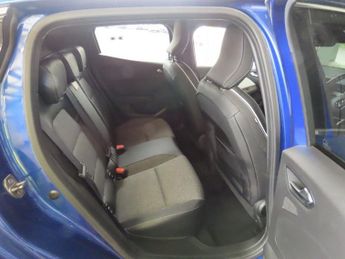 RENAULT CLIO 1.6 E-TECH Techno Hatchback 5dr Petrol Hybrid Auto Euro 6 (s/s) 