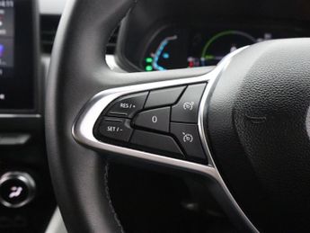 RENAULT CLIO 1.6 E-TECH Techno Hatchback 5dr Petrol Hybrid Auto Euro 6 (s/s) 