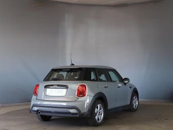 MINI HATCH 1.5 Cooper Classic Hatchback 5dr Petrol Steptronic Euro 6 (s/s) 