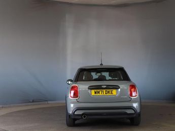 MINI HATCH 1.5 Cooper Classic Hatchback 5dr Petrol Steptronic Euro 6 (s/s) 