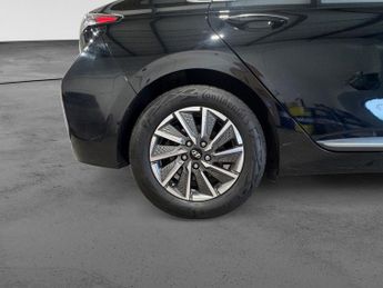 HYUNDAI IONIQ 38.3kWh Premium SE Hatchback 5dr Electric Auto (136 ps)