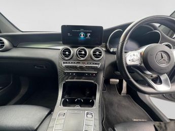 MERCEDES-BENZ GLC 2.0 GLC300d AMG Line (Premium) Coupe 5dr Diesel G-Tronic+ 4MATIC