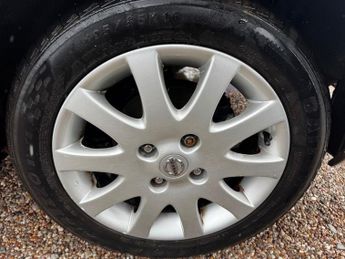 NISSAN ALMERA 1.5 SVE Hatchback 5dr Petrol Manual (160 g/km, 89 bhp)