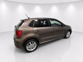 VOLKSWAGEN POLO 2016 Volkswagen Polo 1.2 TSI DSG Comfortline Auto Petrol – Japan