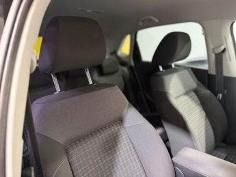 VOLKSWAGEN POLO 2016 Volkswagen Polo 1.2 TSI DSG Comfortline Auto Petrol – Japan