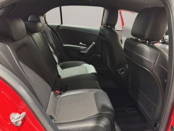 MERCEDES-BENZ A CLASS 1.3 A200 Sport (Executive) Hatchback 5dr Petrol 7G-DCT Euro 6 (s