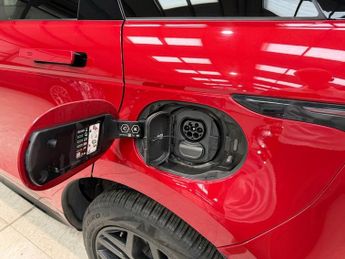 LAND ROVER RANGE ROVER EVOQUE 1.5 P300e 12.2kWh R-Dynamic HSE SUV 5dr Petrol Plug-in Hybrid Au