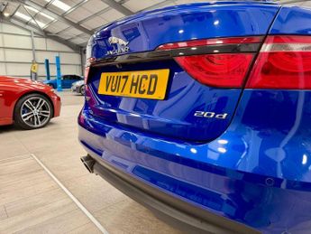 JAGUAR XF 2.0d R-Sport Saloon 4dr Diesel Auto Euro 6 (s/s) (180 ps)