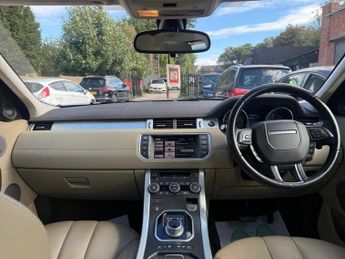 LAND ROVER RANGE ROVER EVOQUE 2.2 SD4 Pure SUV 5dr Diesel Auto 4WD Euro 5 (190 ps)