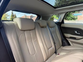 LAND ROVER RANGE ROVER EVOQUE 2.2 SD4 Pure SUV 5dr Diesel Auto 4WD Euro 5 (190 ps)