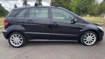 MERCEDES-BENZ B CLASS 2.0 B180 SE MPV 5dr Diesel CVT (157 g/km, 109 bhp)