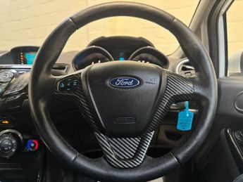 FORD FIESTA 1.25 Zetec Hatchback 5dr Petrol Manual Euro 6 (82 ps)