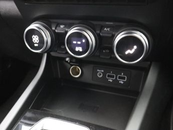 RENAULT ARKANA 1.6 E-TECH E-Tech engineered SUV 5dr Petrol Hybrid Auto 2WD Euro