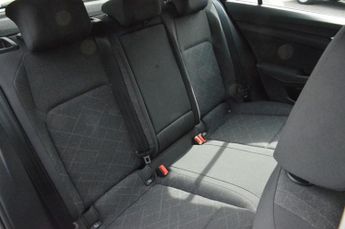 VOLKSWAGEN GOLF 1.5 TSI Life Hatchback 5dr Petrol Manual Euro 6 (s/s) (130 ps)