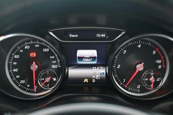 MERCEDES-BENZ CLA 2.1 CLA220d Sport Shooting Brake 5dr Diesel 7G-DCT Euro 6 (s/s) 