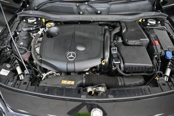 MERCEDES-BENZ GLA 2.1 GLA200d AMG Line SUV 5dr Diesel 7G-DCT Euro 6 (s/s) (136 ps)