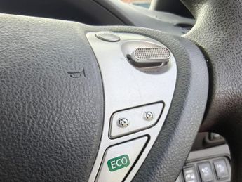 NISSAN LEAF 24kWh Acenta Hatchback 5dr Electric Auto (109 bhp)