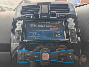 NISSAN LEAF 24kWh Acenta Hatchback 5dr Electric Auto (109 bhp)