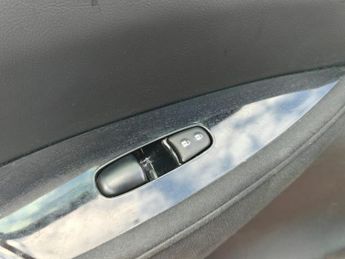 NISSAN LEAF 24kWh Acenta Hatchback 5dr Electric Auto (109 bhp)