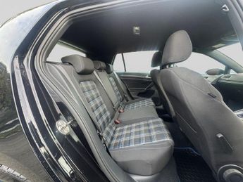 VOLKSWAGEN GOLF 1.4 TSI 8.7kWh GTE Hatchback 5dr Petrol Plug-in Hybrid DSG Euro 