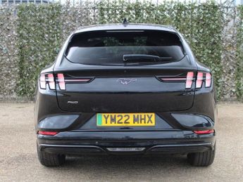FORD MUSTANG MACH-E Extended Range 91kWh SUV 5dr Electric Automatic AWD (351 ps)