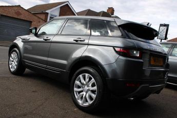 LAND ROVER RANGE ROVER EVOQUE 2.0 TD4 SE Tech SUV 5dr Diesel Auto 4WD Euro 6 (s/s) (180 ps)