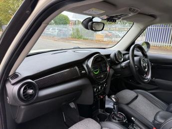 MINI HATCH 2.0 Cooper SD Hatchback 5dr Diesel Auto 6Spd Euro 6 (s/s) (170 p